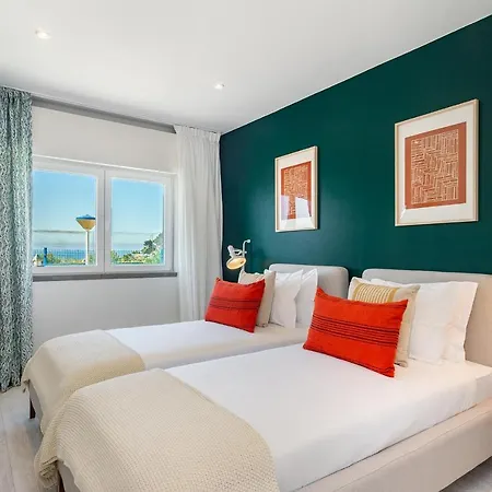 Whome Coastline Atlantic Gardens W/ac, Parking & Sea View *